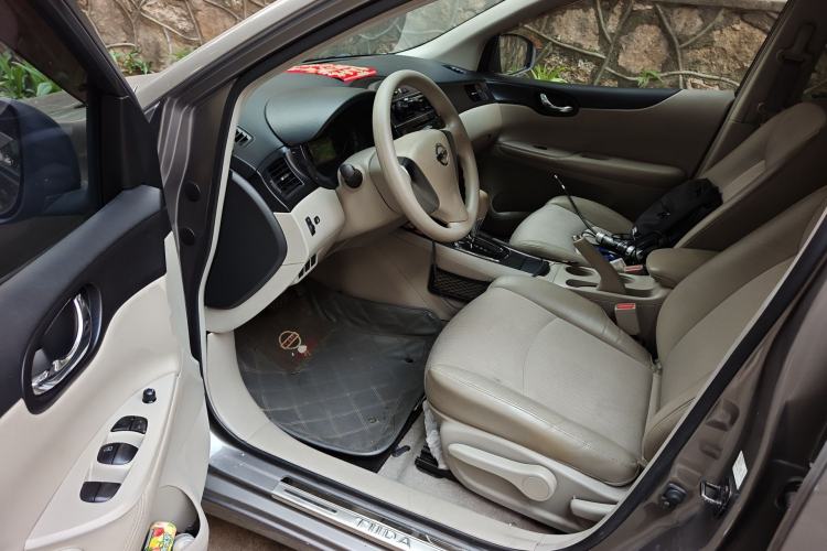 Used Nissan Tiida 2011 1.6L CVT Smart Version Driver Seat