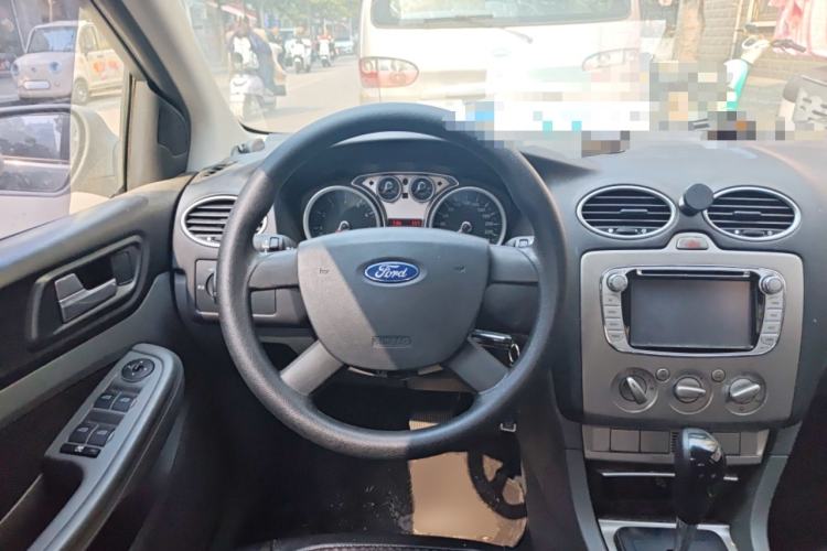 Used Ford Focus 2013 Hatchback Classic 1.8L Automatic Base Model
