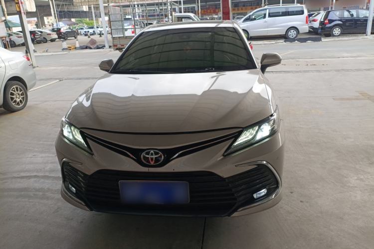 Used Toyota Camry 2021 2.0G Luxury Edition
