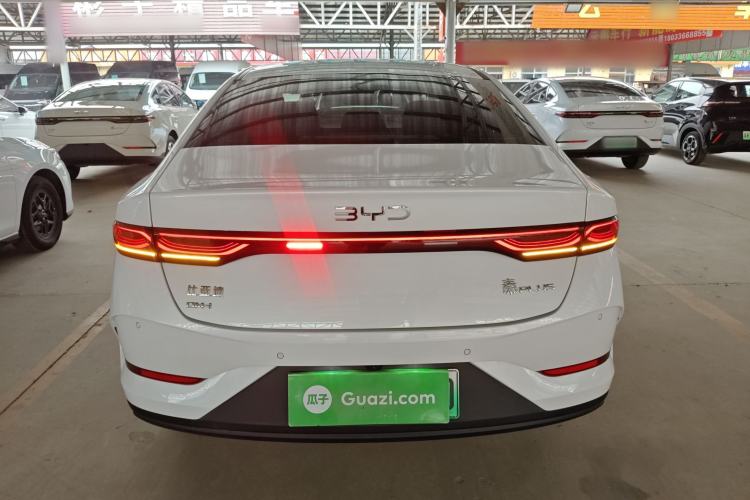 Used BYD Qin PLUS 2025 DM-i Smart Drive 55KM Leading Model
