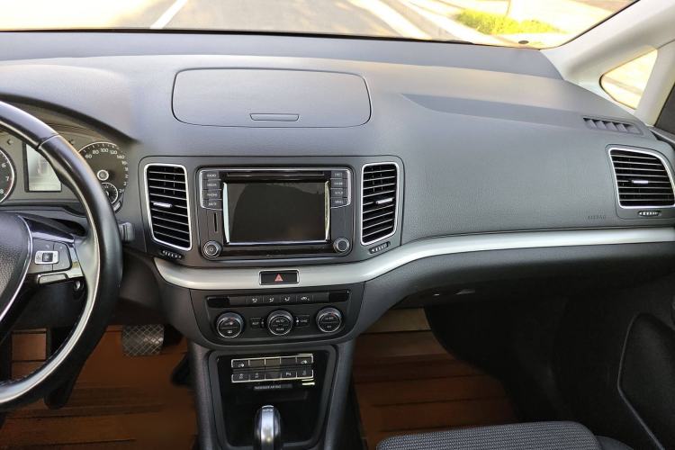 Used Volkswagen Sharan 2016 380TSI Warm-Hearted Red Limited Edition