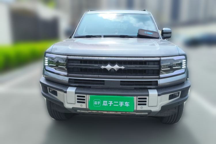 Used Formula Leopard 5 2023 Explore Edition
