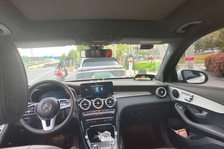 Used Mercedes-Benz GLC 2022 GLC 260 L 4MATIC Dynamic Edition Headliner