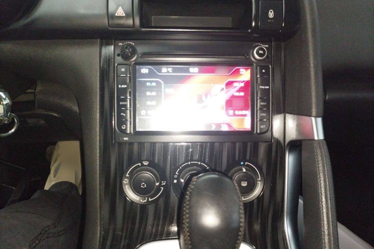 Used Peugeot 3008 2015 2.0L Automatic Classic Edition
