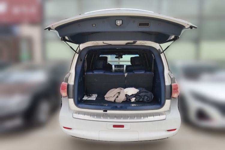 Used Infiniti QX80 2016 5.6L 4WD Trunk