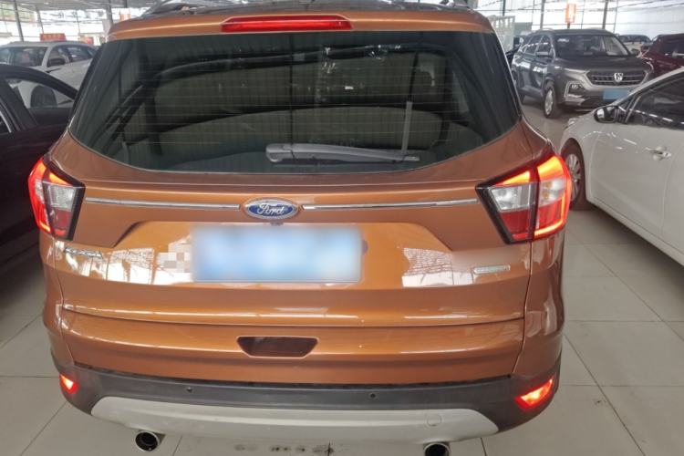 Used Ford Kuga 2018 EcoBoost 180 Two-Wheel-Drive Platinum Edition