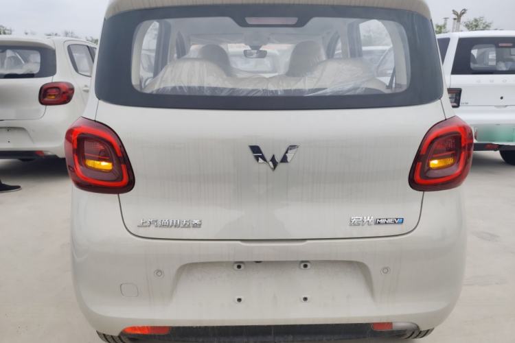 Used Wuling Hongguang MINIEV 2025 Four-Door Version Advanced Edition Rear