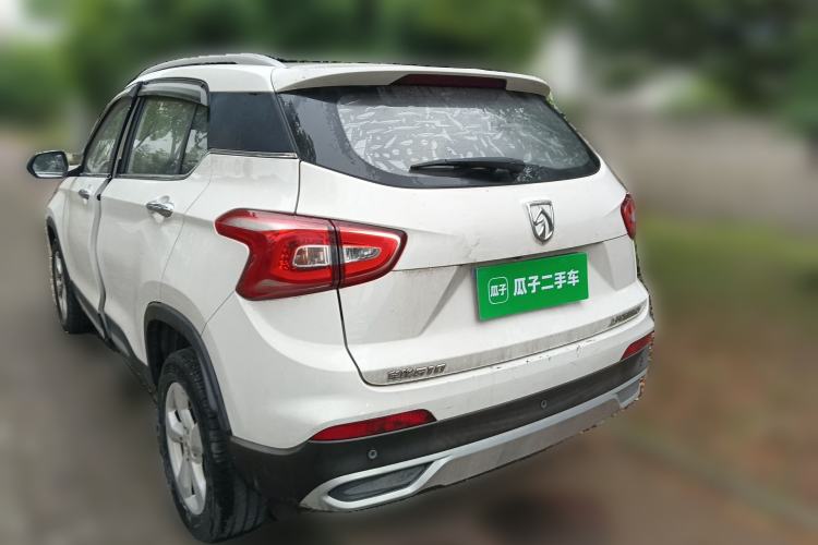 Used Baojun 510 2017 1.5L Manual Fashion Model

