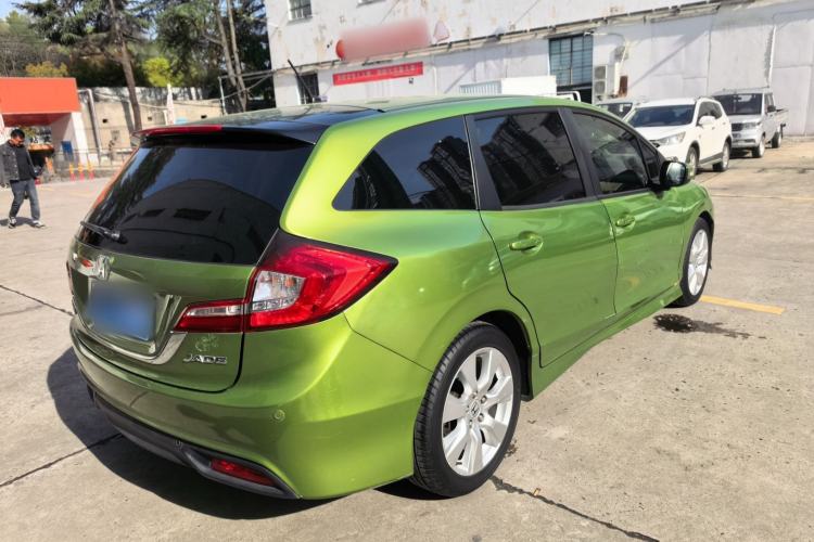 Used Honda Jade 2014 1.8L Automatic Comfort Elite Version 5 Seats Exterior 4