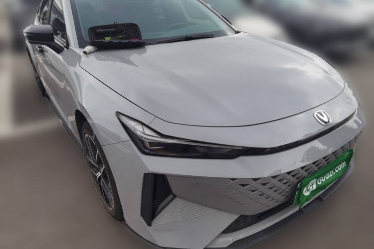 Used CHANGAN UNI-V iDD 2024 Blue Whale Smart Electric iDD 136km ZhiKu Model