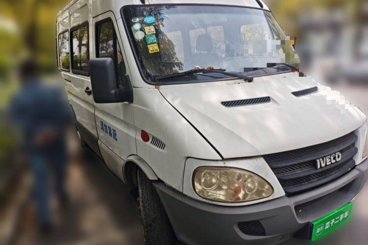 Used Iveco Power Daily 2013 2.8T-A32 Express Version Front Right 45 Deg