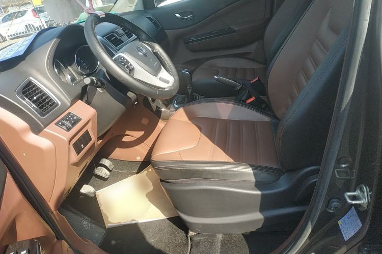 Used FORTHING SX6 2016 1.6L Manual Elite Model
