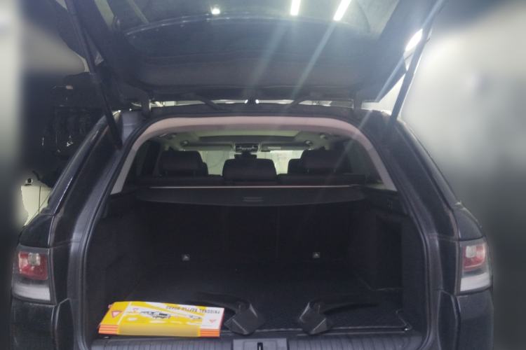 Used Land Rover Range Sport 2017 3.0 SC V6 SE
