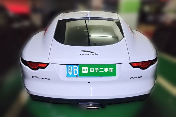 Used Jaguar F-TYPE 2019 2.0T Hardtop Version
