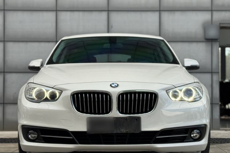 Used BMW 5 Series GT 2017 528i Leading Model
