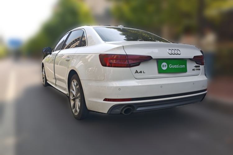 Used Audi A4L 2018 30th Anniversary Edition 40 TFSI Fashion Model
