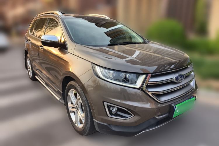 Used Ford Edge 2015 2.0T GTDi Two-Wheel-Drive High-Line Version Front Right 45 Deg