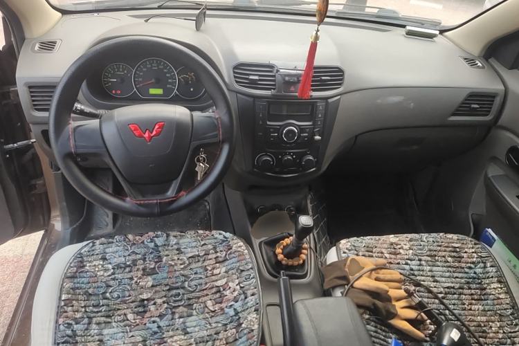 Used Wuling Hongguang 2021 1.5L S Base Version LAR Center Console