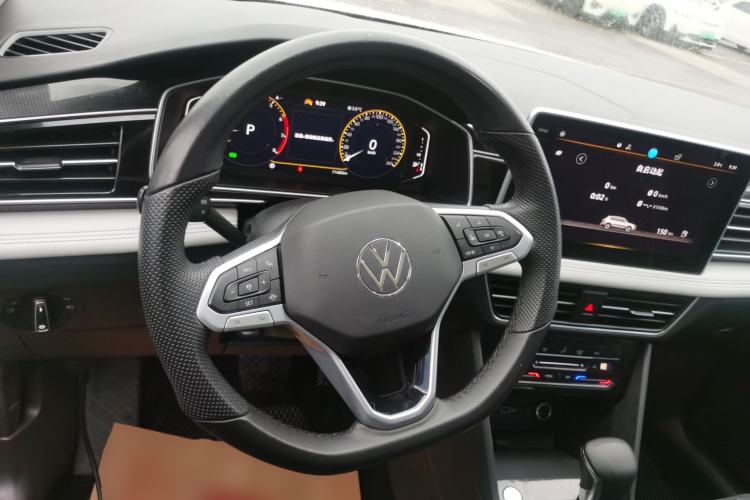 Used Volkswagen Tiguan L 2024 300TSI Automatic Two-Wheel Drive Smart Edition