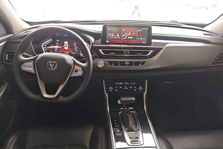 Used CHANGAN CS75 2021 Honor Million Edition 280T DCT Luxury Model Center Console