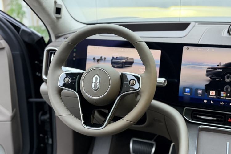 Used Hima AITO M9 2025 Extended-Range Ultra Version 52 kWh 6-Seater Interior 7