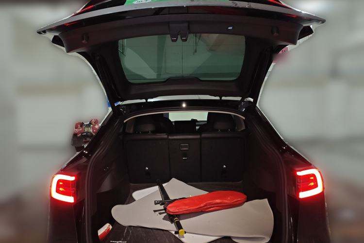 Used Tesla Model Y 2023 Rear-Wheel-Drive Version