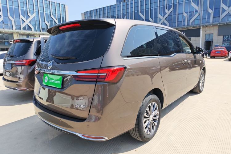 Used Buick GL8 2022 Land Cruiser Executive Class 652T Comfort Model