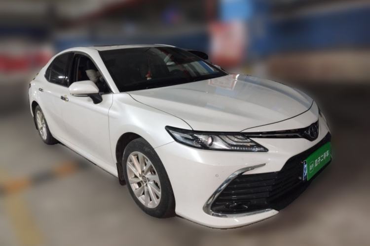 Used Toyota Camry 2021 2.0G Luxury Edition
