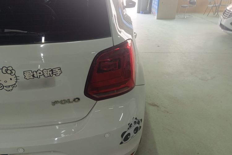 Used Volkswagen Polo 2016 1.4L Manual Fashion Model Exterior 3