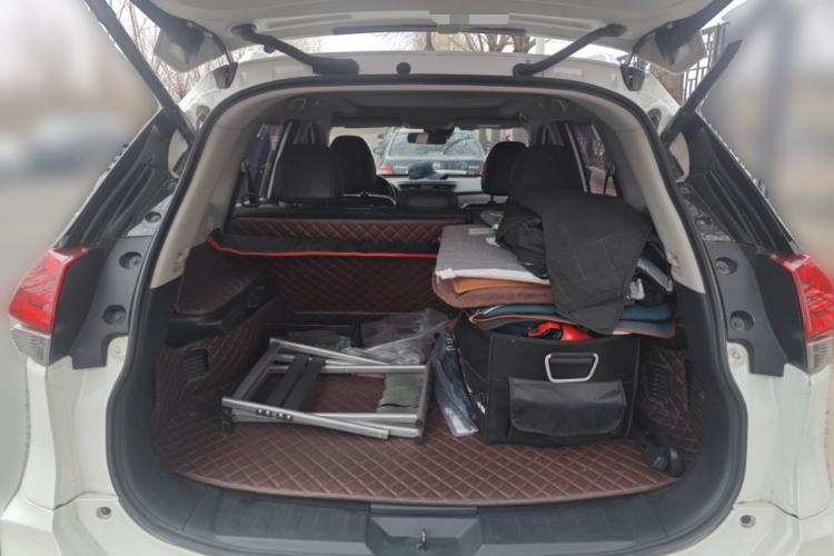 Used Nissan X-Trail 2019 2.5L CVT Smart Connect Luxury Edition 4WD Trunk