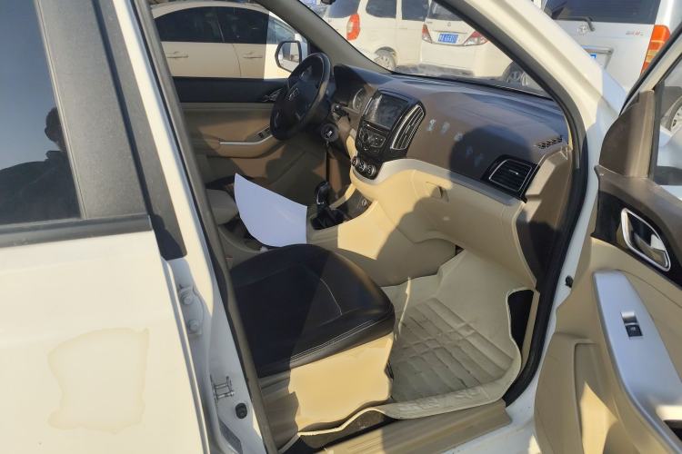 Used Baojun 730 2016 1.5L Manual Value Edition 7 Seats China V Emission Standard