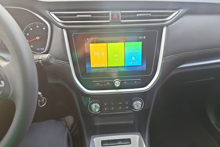 Used Roewe RX3 2018 1.6L Manual Flagship Edition
