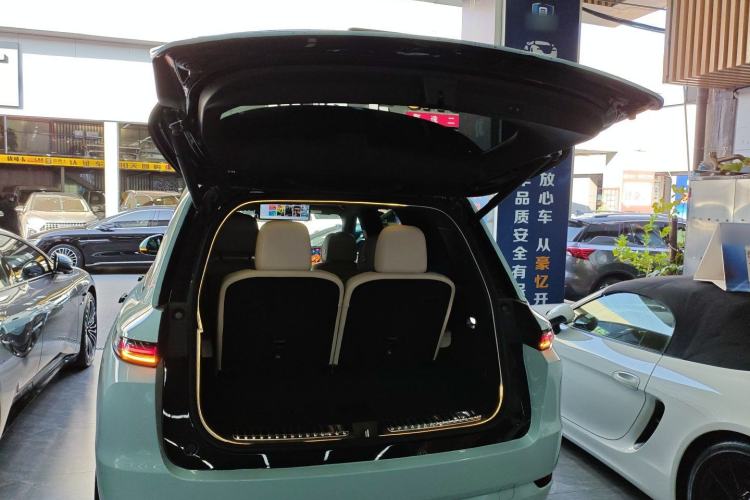 Used Li Auto L9 2022 Max model