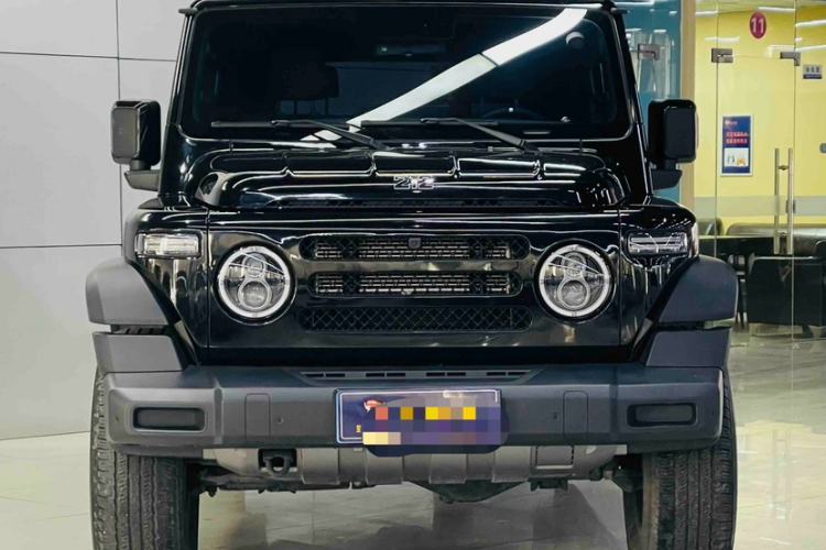 Used 212 T01 2024 2.0T Mechanic