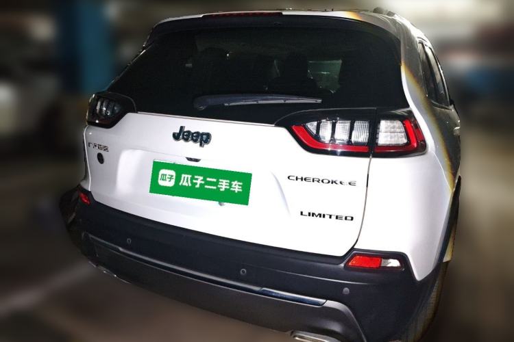 Used Jeep Cherokee 2019 2.0T Two-Wheel Drive Smart Enjoyment Version China VI