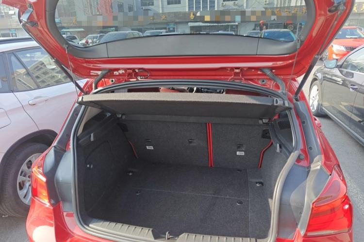 Used BMW 1 Series 2015 120i Leading Model Trunk