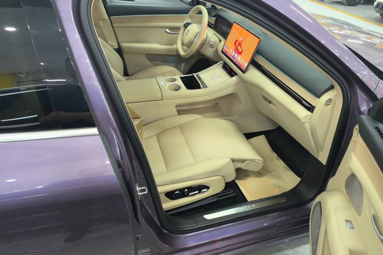 Used Hima AITO M5 2025 Extended-Range Ultra All-Wheel-Drive Version
