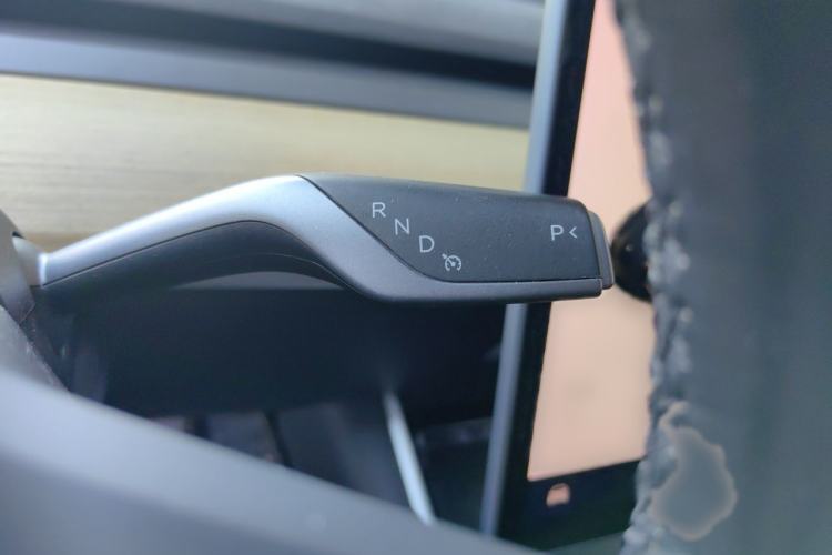 Used Tesla Model 3 2019 Long-Range Rear-Wheel-Drive Version