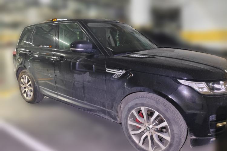 Used Land Rover Range Sport 2014 3.0 SC V6 HSE DYNAMIC Front Right 45 Deg