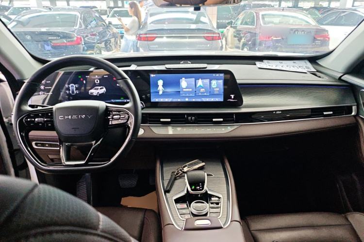 Used Chery Tiggo 8 PRO 2024 Champion Edition 290T Two-Wheel Drive Peak Version 7 Seats