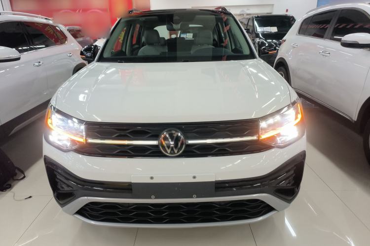 Used Volkswagen Tharu 2023 300TSI Two-Wheel-Drive Moon Luxury Edition
