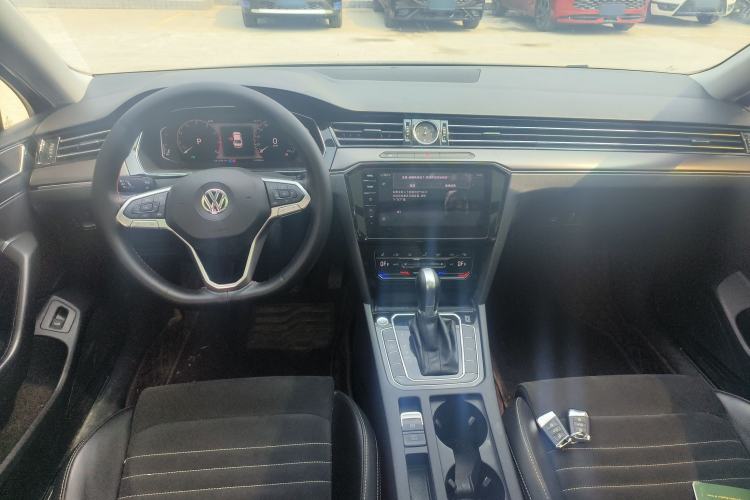 Used Volkswagen Magotan 2020 330TSI DSG Luxury Edition Center Console