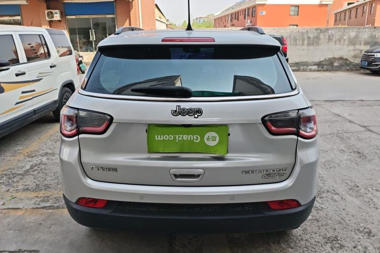 Used Jeep Compass 2017 200T Automatic Family Edition
