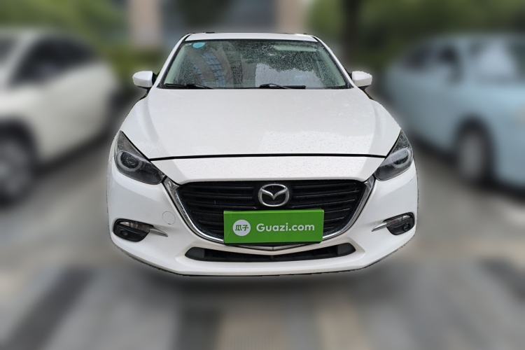 Used Mazda 3 Axela 2017 Hatchback 2.0L Automatic Luxury Model Emission Standard China V