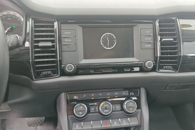 Used Skoda Kodiaq 2017 TSI330 7-Seater Two-Wheel-Drive Luxury Edition Audio And AC Panel