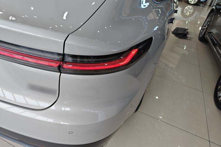 Used Nio ET7 2022 100kWh First Edition Right Rear Taillight