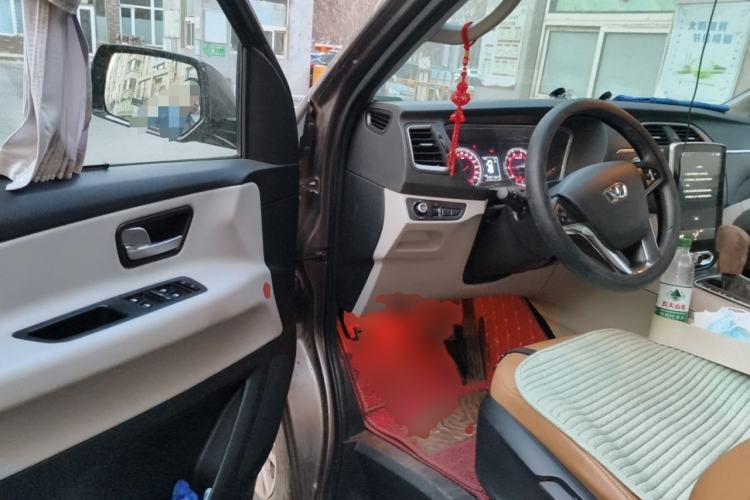 Used Huasong 7 2017 2.0T Automatic Elite Edition
