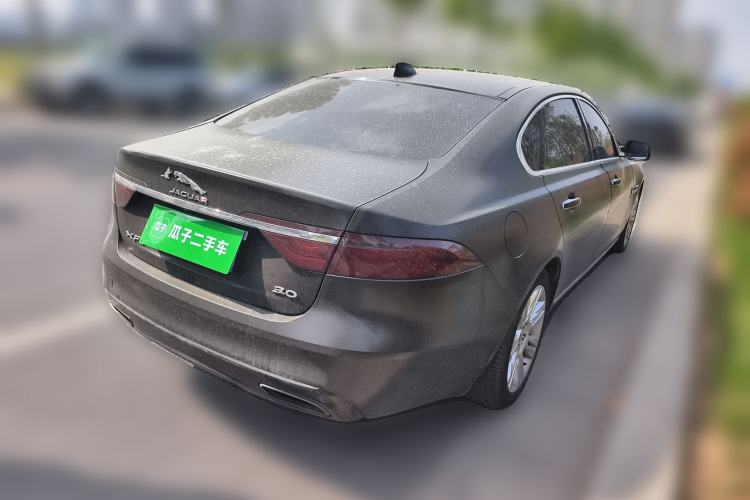 Used Jaguar XFL 2018 XFL 2.0T 250 PS Luxury Edition Rear Right 45 Deg