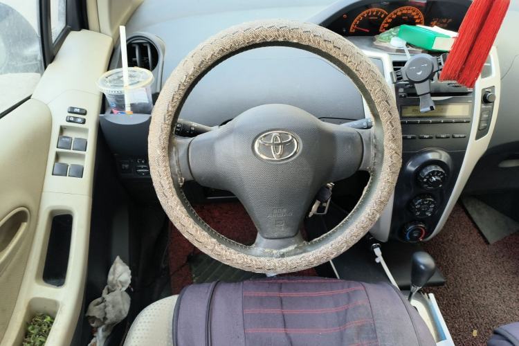 Used Toyota Yaris 2011 1.6E Automatic Charm Edition Steering Wheel