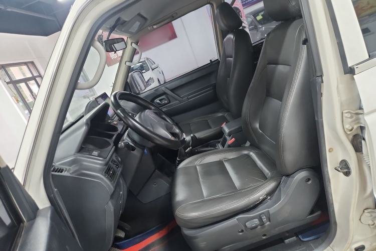 Used Leopaard Heijingang 2014 2.4L Manual 4x4